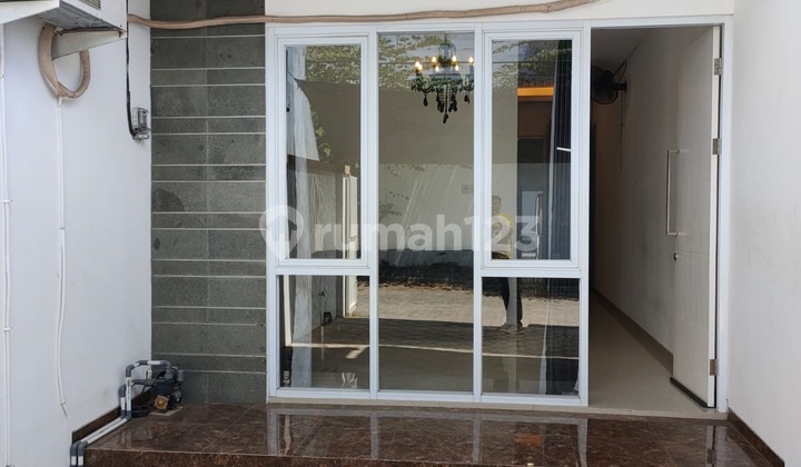 Good Strategic House in the Bumi Wonorejo Asri Area, East Surabaya. 2