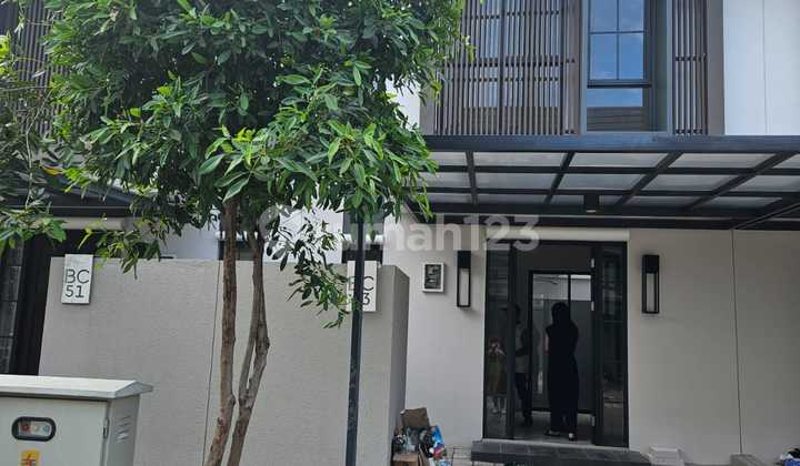 Two-Story House in Kalikepiting, Surabaya.