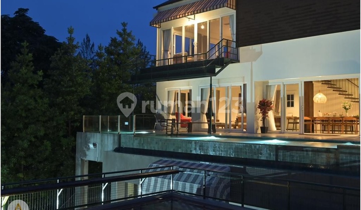 Jual Villa Furnish Bagus Terawat Luas Aktif Di Lembang Bandung 