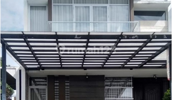 Jual Rumah Bagus Terawat Sarijadi 2 Lantai