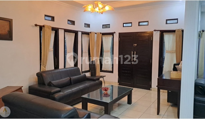 Rumah Di Arcamanik Bagus Dan Luas Siap Huni Dekat Sport Jabar 2