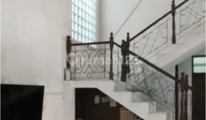 Jual Rumah Bagus Terawat di Kopo Permai 2