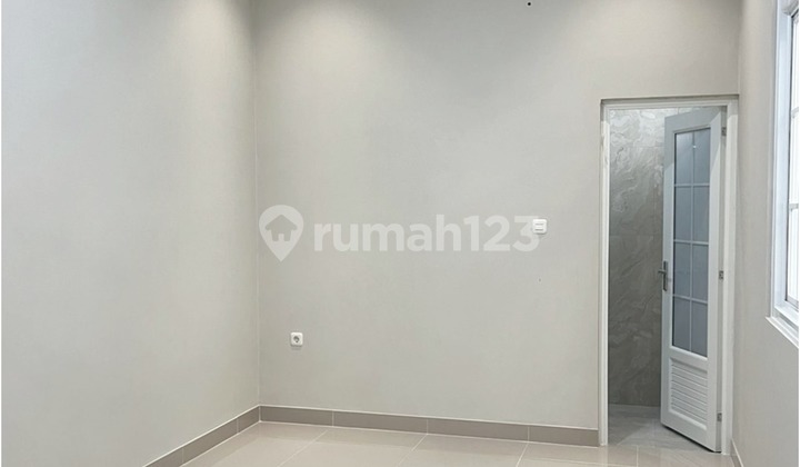 Luxury New House Ready to Occupy With Mortgage Available in Cisaranten Bandung