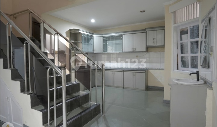 Rumah Bagus SHM di Antapani Siap Huni Dekat Arcamanik Bandung 2