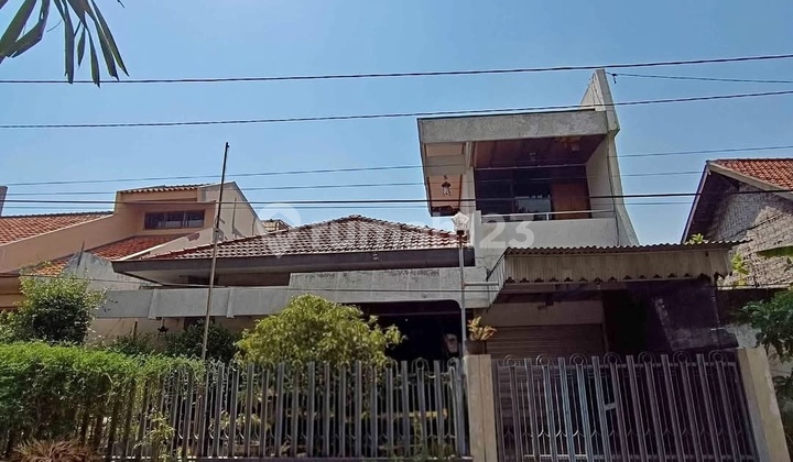 Dijual Rumah Ketintang Baru Surabaya Selatan Dijual Rumah Ketintang Baru Surabaya Selatan