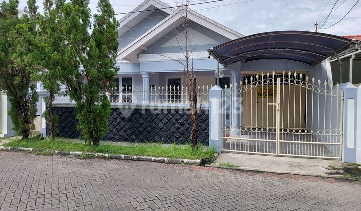 Dijual Rumah Nirwana Eksekutif Surabaya Siap Huni Dijual Rumah Nirwana Eksekutif Surabaya Siap Huni