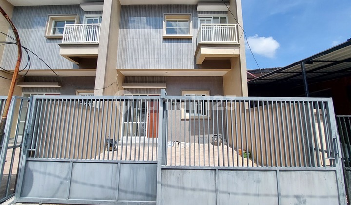 Dijual Rumah Baru Mulyosari Utara Surabaya