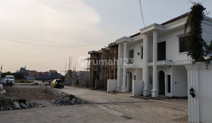 Di Jual Rumah Mewah 2 Lantai Di Jakarta Timur 2