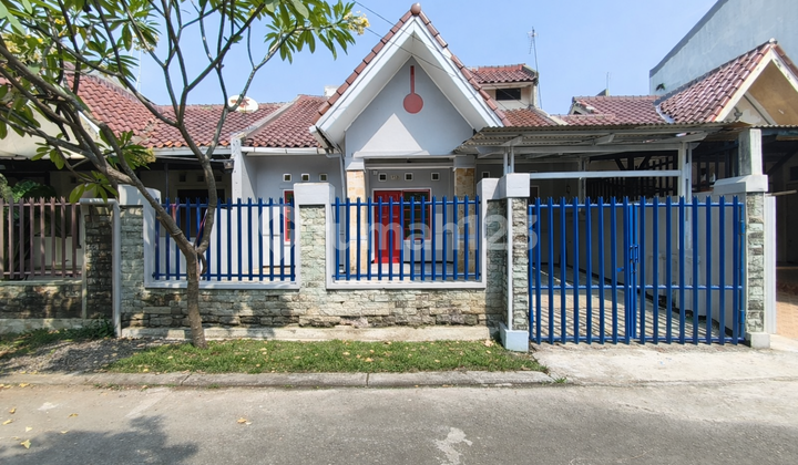 For Rent Spacious House in Jababeka Cikarang