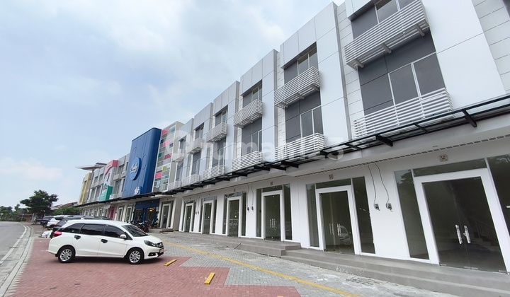 For Rent 4 Units of Row Shophouses in Jababeka Cikarang 2