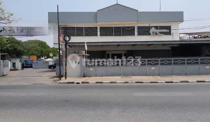 Gudang Dekat Pelabuhan Koja Jakarta Utara