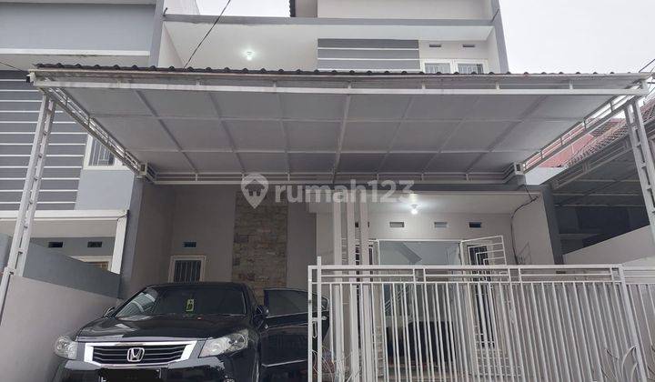 Rumah Villa 2 Lt Full Perabot di Junrejo Pusat Kota Wisata Batu 1