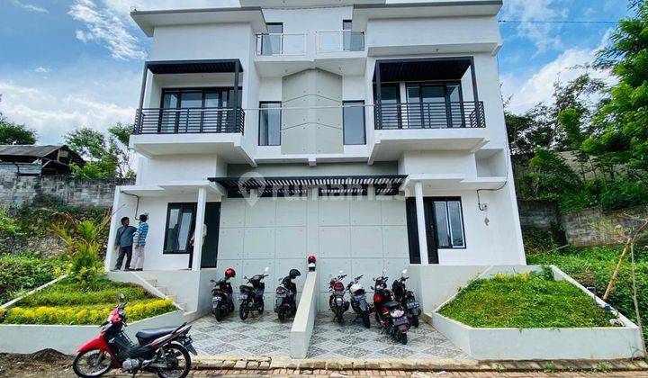 Rumah Sultan 3 Lt, View 270 Pagunungan Poros Aspal Dau Malang 1