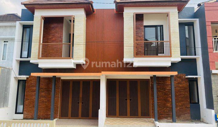 Rumah Modern Lokasi Pusat Perekonomian di Tunggulwulung Malang 1