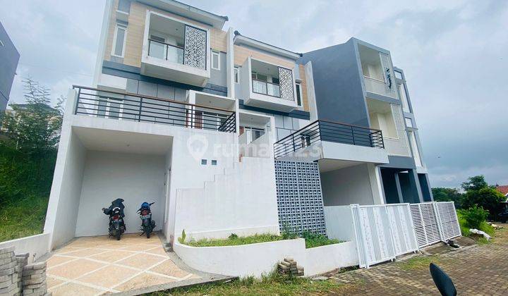 Promo Super Murah Dikelasnya Villa 3 Lantai 4 Kt Sebelah Baloga 1