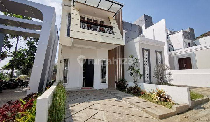 Villa 2lt Private Pool, Balkon, Rooftop Sebelah Dprd, Jatimpark 3 2