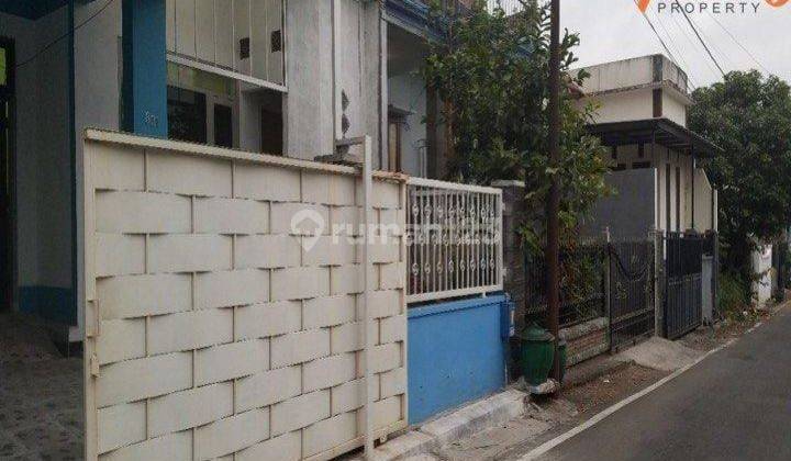 Dijual Rugi Rumah 2 Lt di Tengah Kota, Luas + Carport + Balkon 1