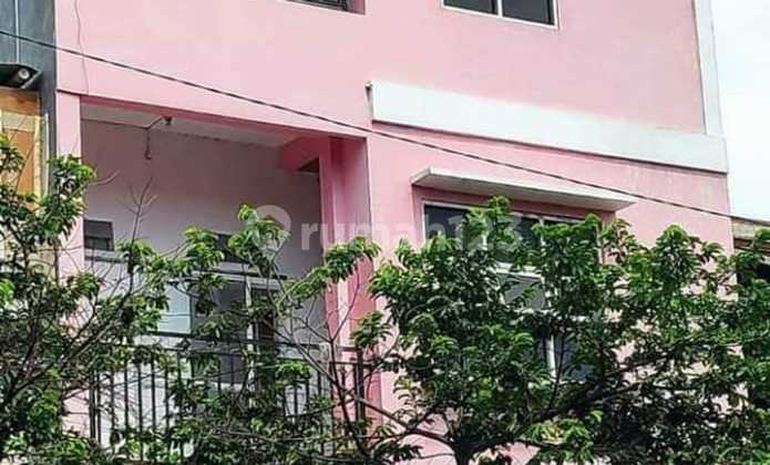 Strategic 3-Story Active Female Boarding House, 400m from UMM Campus