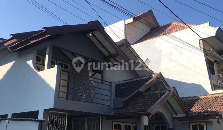 Kost fully furnished for quick sale! Strategic location near campus & tourist attractions. 2