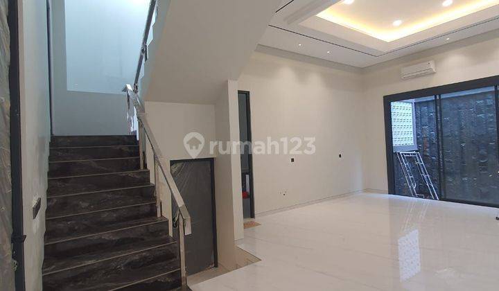 DIJUAL RUMAH NEW GRESS MINIMALIS MODERN RAYA EASTWOOD REGENCY 2