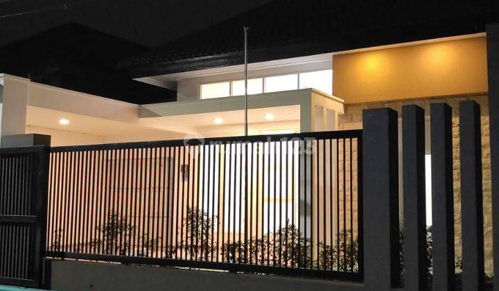 DIJUAL RUMAH BARU RENOV TENGAH KOTA 2,5 LANTAI BAGUS 2