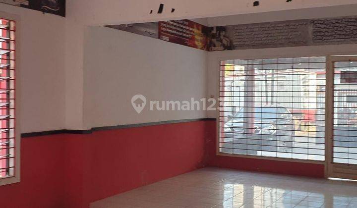 DISEWAKAN RUMAH KOMERSIAL 0 JALAN RAYA SURABAYA PUSAT  2