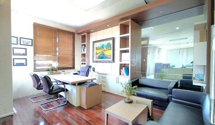 Dijual Gedung Kantor Lokasi Komersial Pusat Kota 2