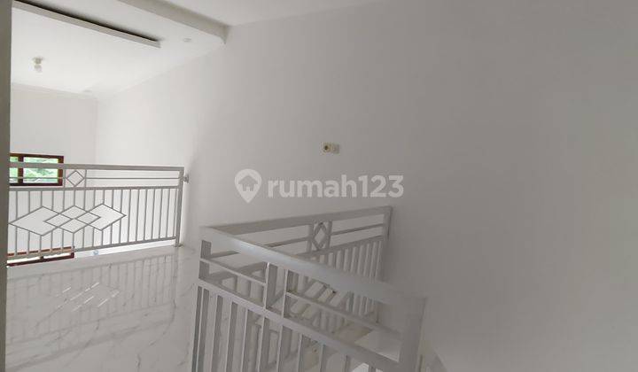 Rumah murah 2 lantai free kanopi dekat stasiun citayam 2