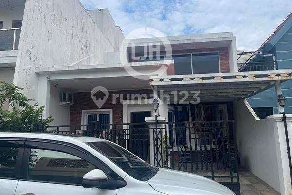 2-Story House in Taman Dutamas Batam City Near the Ferry Port