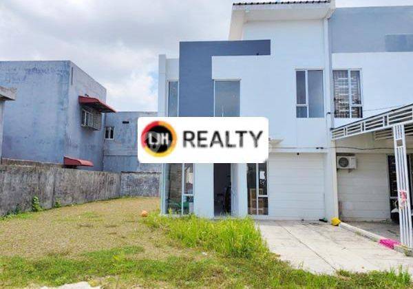 Rumah Hook 2 Lantai Di Puri Selebriti Dekat Bandara Hang Nadim 1