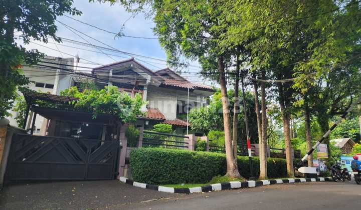 Rumah 2 Lantai di Jln Utama Perum Bsi, Dkt Toll, Strategis, Siap Huni
