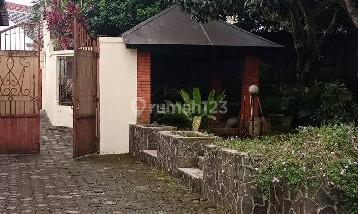 Rumah 2 Lantai, Mewah, Halaman Luas di Lingkungan Yang Nyaman, Sejuk, Aman di Bppb 2