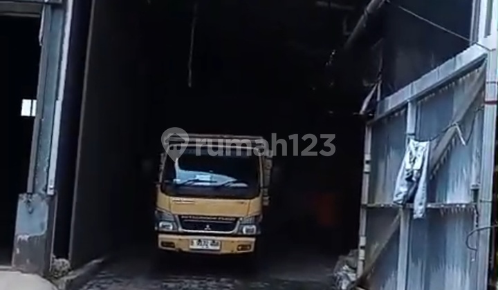 Ready-to-Use Warehouse in Kemang, Pwri Near Salabenda Toll, Container Accessible