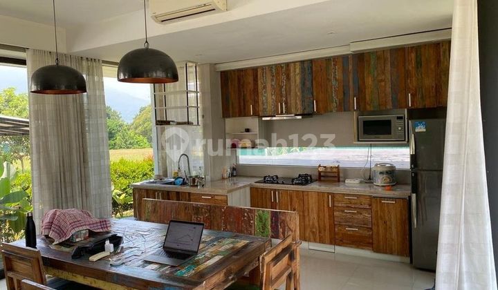 Rumah Villa di Rancamaya, View Golf, Rapih dan Siap Huni. Strategis, Dkt Toll di Rancamaya SHM Bagus Rumah 2