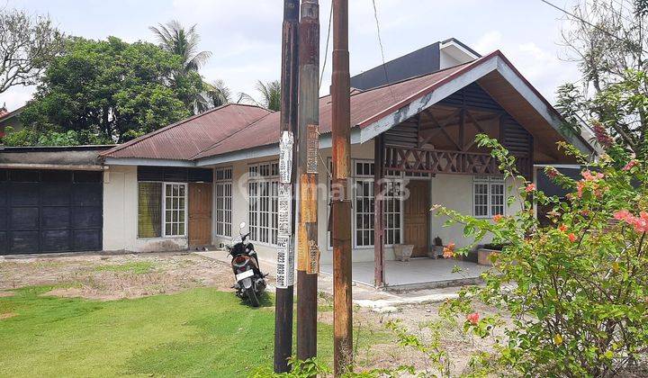 Rumah Dijual Luas Tanah 840 M2 Area Bukit Barisan Harapan Raya 1