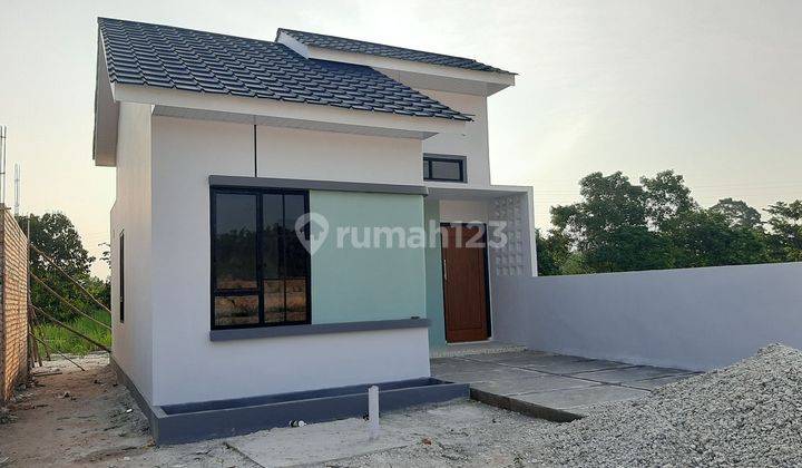 Rumah baru dijual Luas tanah 157M2 jalan uka 1