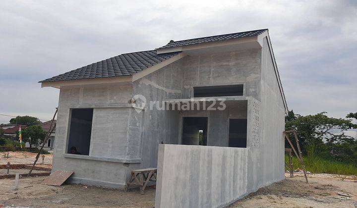 Rumah baru dijual Luas tanah 157M2 jalan uka 1