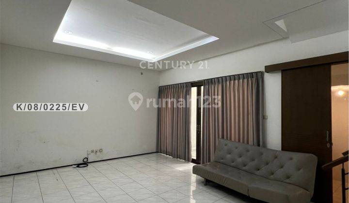 Rumah 2 Lantai Semi Furnished  Di Jl Setra Duta Cipaganti Bandung 1