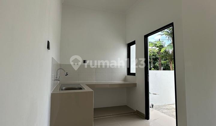 Rumah 2 Lantai Mewah Nyaman Ditempati Berlkoasi Dibekasi Timur
