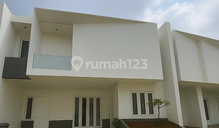 Rumah 2 Lantai Nyaman Ditempati Berlokasi Dikalimalang