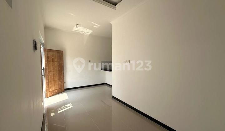 Rumah 2 Lantai Mewah Nyaman untuk Keluarga