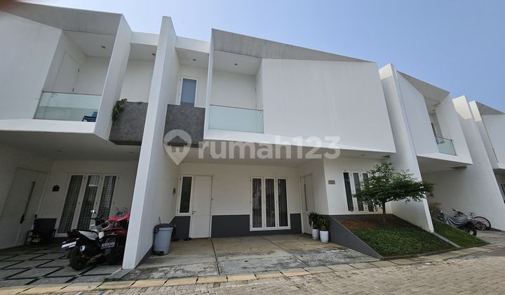 Rumah Mewah Cluster 2 Lantai Dekat Dengan Tol Dan Lrt  2