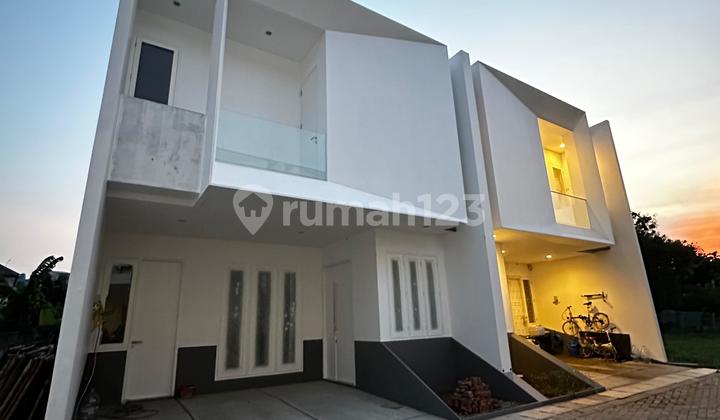 Rumah Mewah Cluster Onegate Dekat 3 Akses Tol Jakarta Rumah Mewah Cluster Onegate Dekat 3 Akses Tol Jakarta