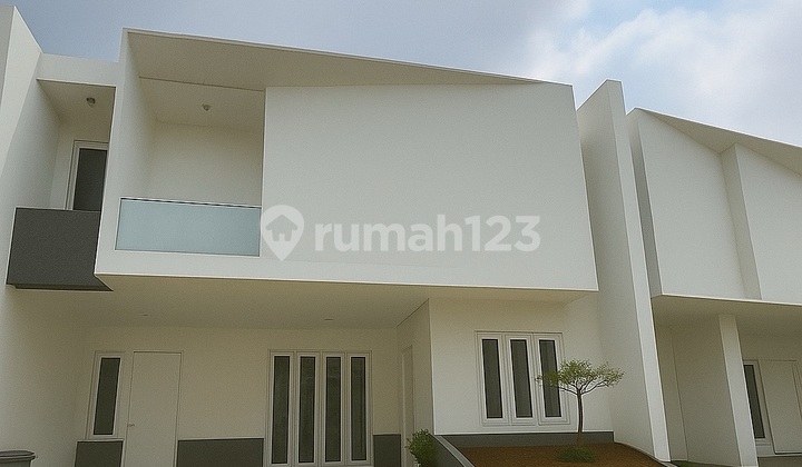 Rumah 2 Lantai Untuk Berkeluarga Besar Cluster Mewah Berlokasi Dikalimalang