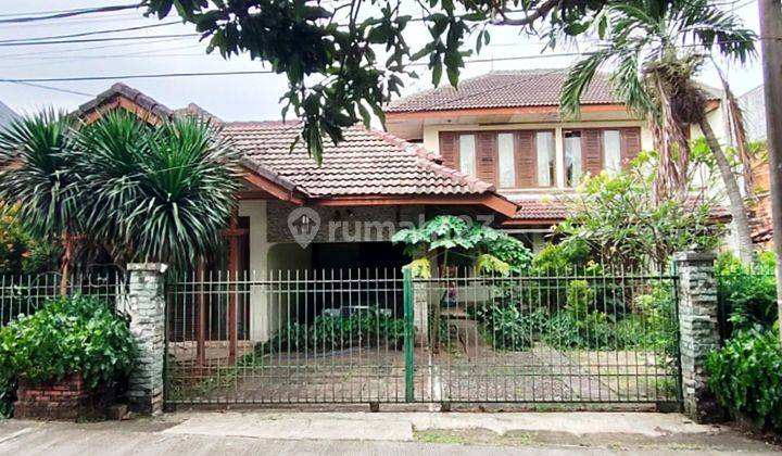 tampak depan rumah hunian di perum minagapura