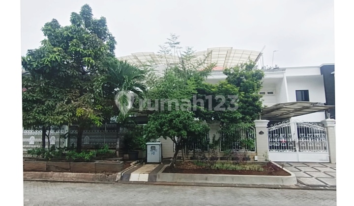 Pantai Indah Kapuk Housing, Walet Permai Street, North Jakarta