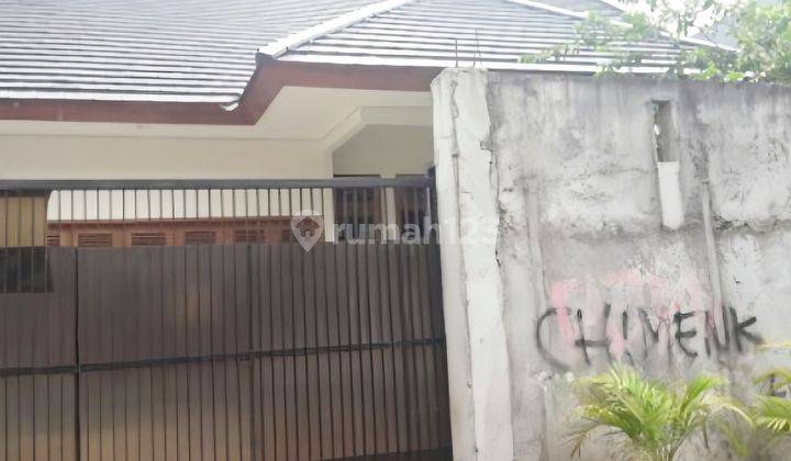 Rumah dgn halaman luas di kebayoran lama Jaksel 1