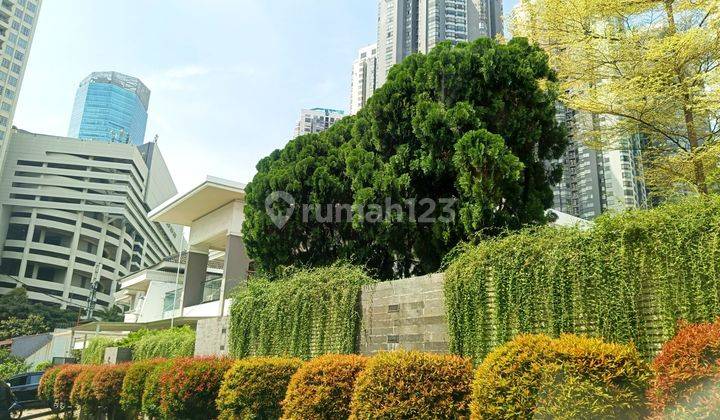 TURUN HARGA Rumah mewah walking distance dari central park mall 1