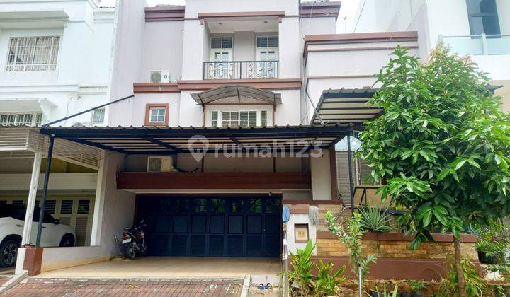 Rumah 2 lantai di cluster Akasia golf PIK Jakarta utara 1