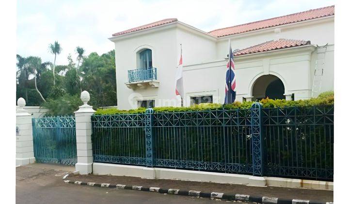 Rumah mewah di jalan Anggrek Indah Lestari lebak bulus Jaksel 2